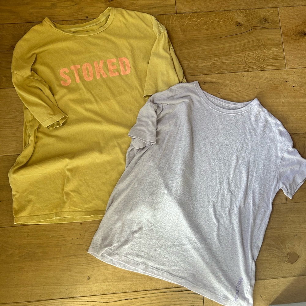 Billabong Yellow and Lilac American Eagle oversized  Tees